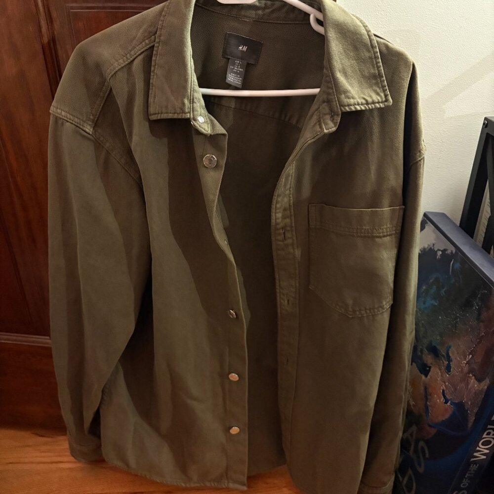 H&M Olive Green Button-Up Utility Shirt Jacket | Lightweight Overshirt